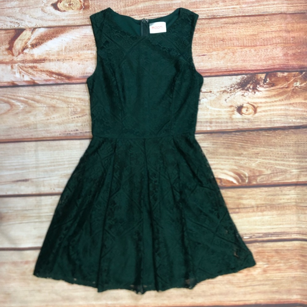❤️SOLD❤️ModCloth Moon Green Lace Dress Sleeveless Zipper Women’s Size S